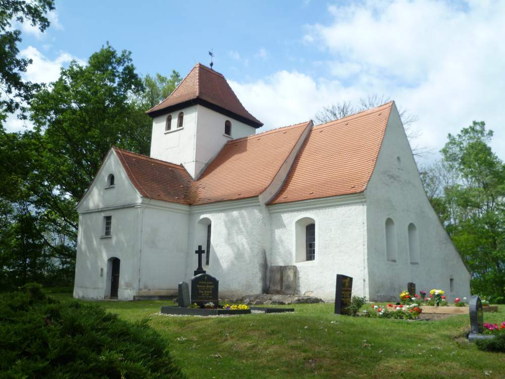 Gostemitz, Kirche